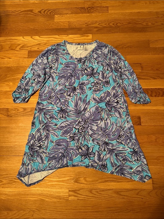 Caribbean Joe Dresses & Skirts - Caribbean Joe shark bite floral dress